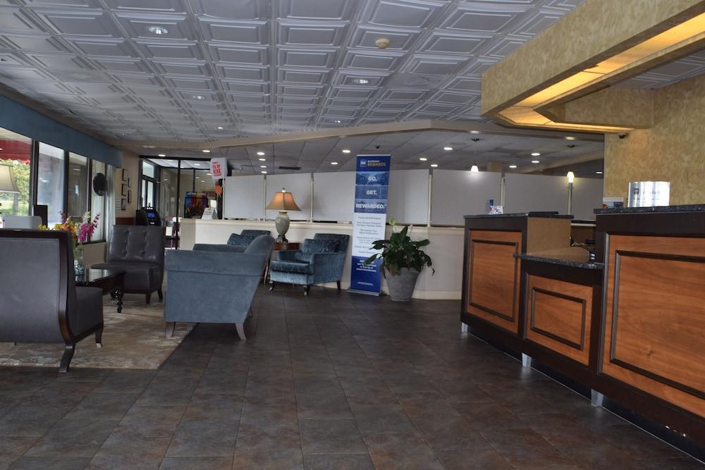 Ramada By Wyndham Savannah Gateway Exterior photo