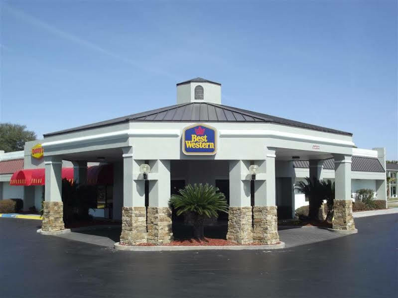 Ramada By Wyndham Savannah Gateway Exterior photo